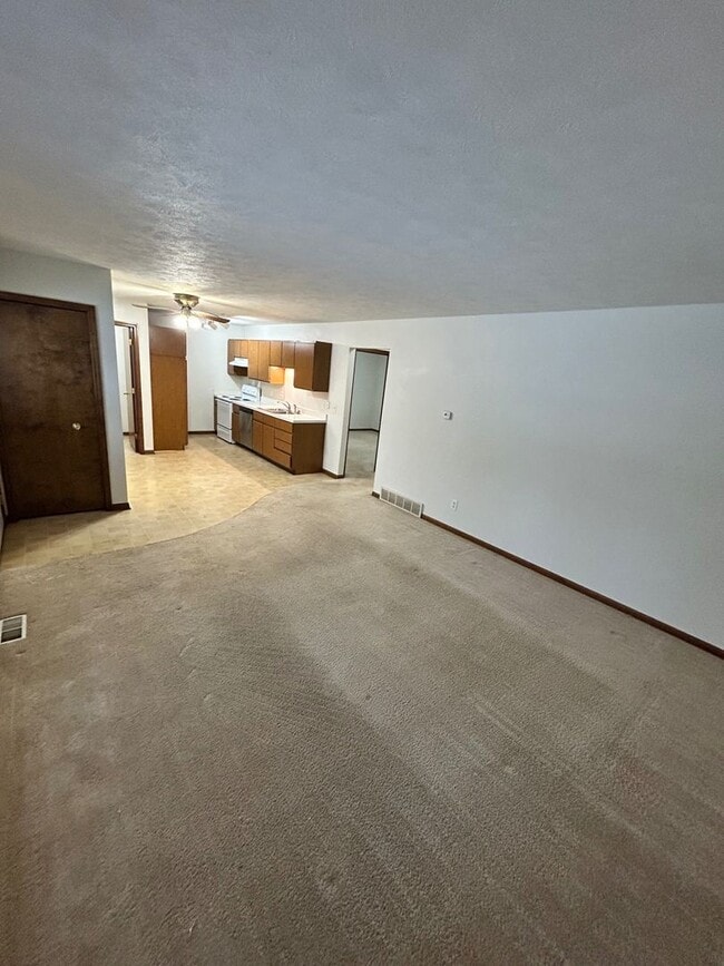 Building Photo - 254 Church St Ct