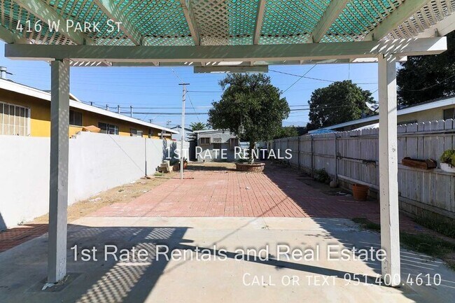 Building Photo - 416 W Park St