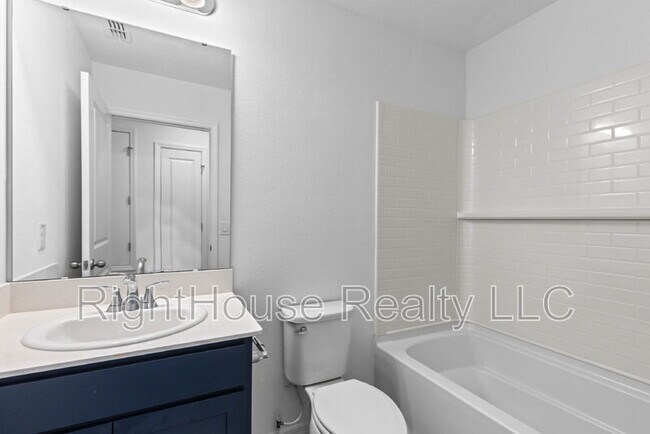 Building Photo - 675 Belgrove St