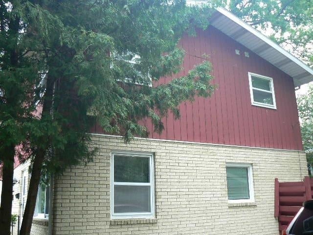 Building Photo - 1805 Spohn Ave