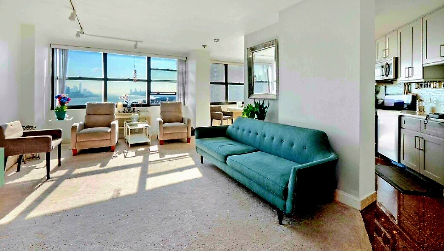 Building Photo - 7000 Kennedy Blvd E