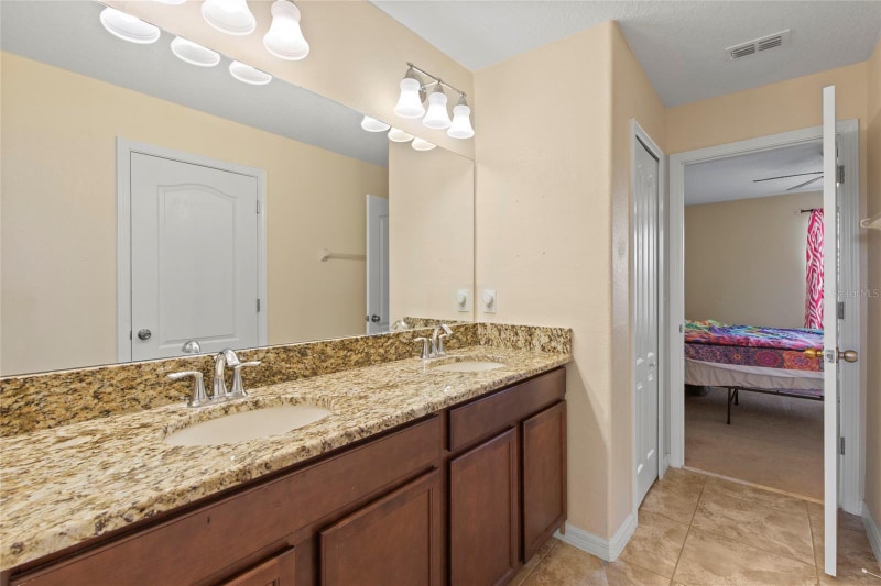 Building Photo - 16614 Myrtle Sand Dr