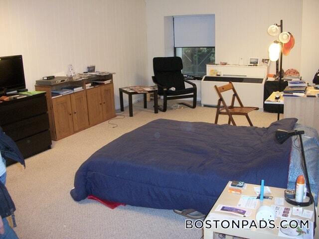 Building Photo - 62 Boylston St