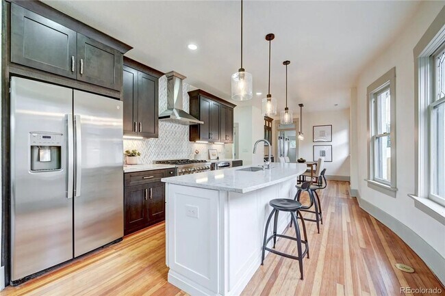 Building Photo - Stunning remodel in the beautiful Potter Highlands! 5 bedrooms 3.5 baths!