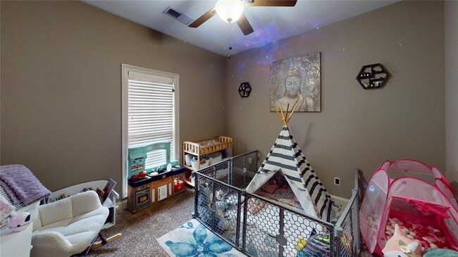 Building Photo - 150 Village Ct