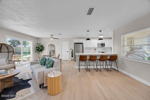 Building Photo - 14396 Aqua Vista Rd N