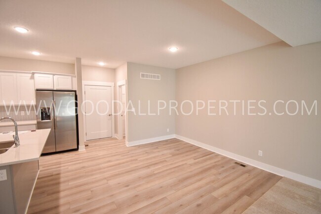 Building Photo - 16609 Wilden Dr