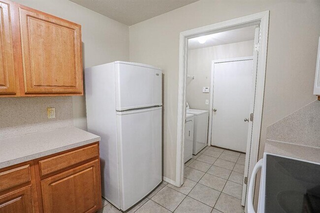 Building Photo - 2705 NW 187th Terrace