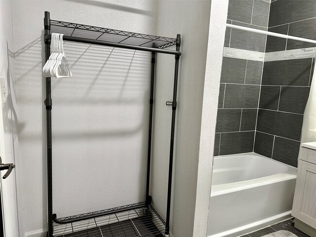 Building Photo - 4802 Elser St