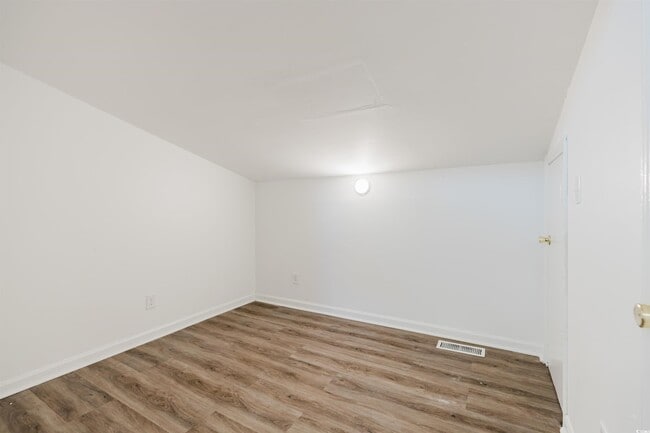 Building Photo - 91 Freedom Way
