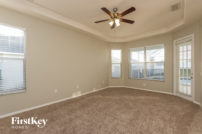 Building Photo - 5032 Balsam Dr
