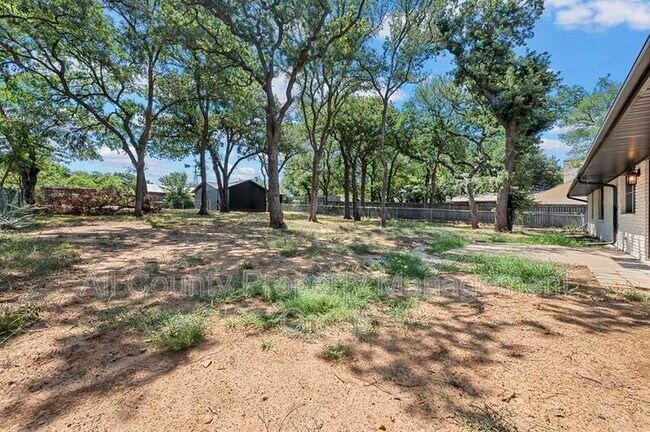 Building Photo - 1444 Cimarron Trail