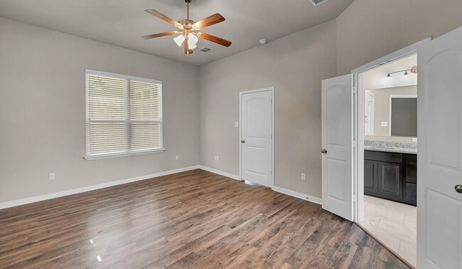 Building Photo - 1120 Merganser Way