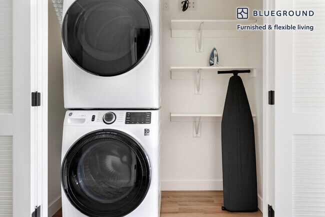 Building Photo - 20200 Lucille Ave