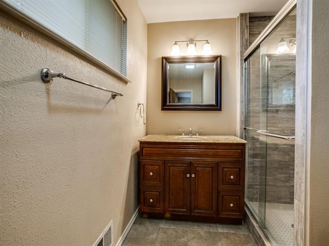 Building Photo - 2627 Forest Grove Dr