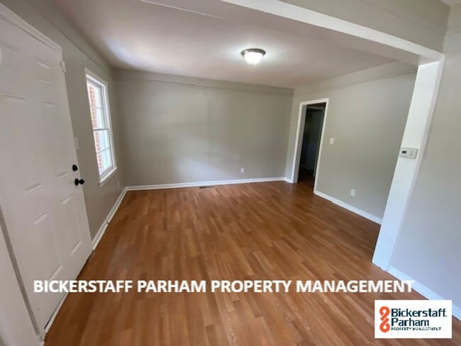 Building Photo - Discover the Perfect Blend of Comfort and Convenience