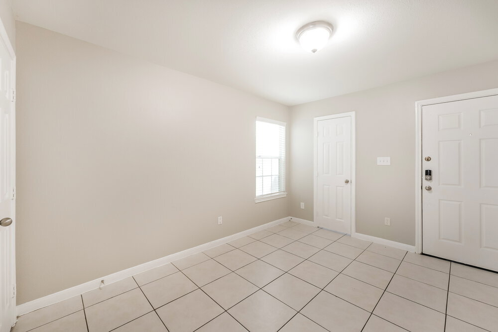 Building Photo - 4955 N Cancun Dr