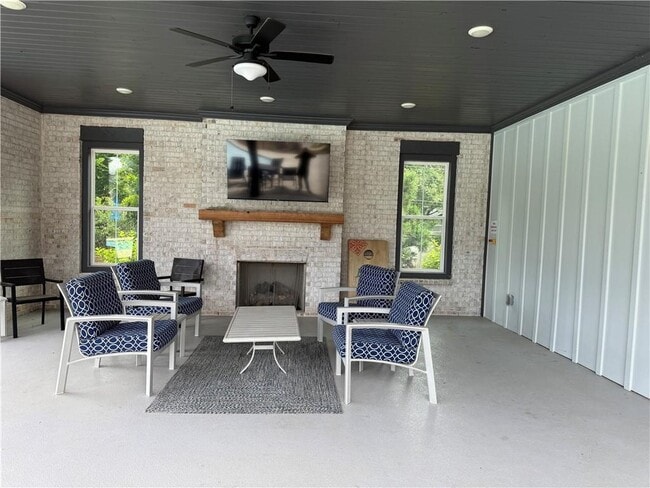Building Photo - 1190 Harper Dr