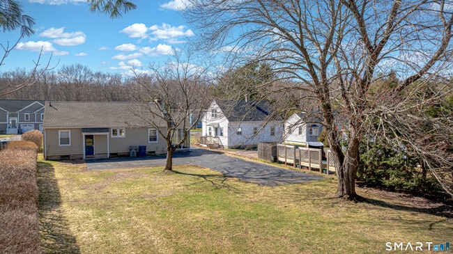 Building Photo - 233 Unionville Ave