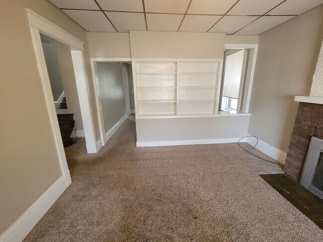 Building Photo - 623-625 N 10th Ave E