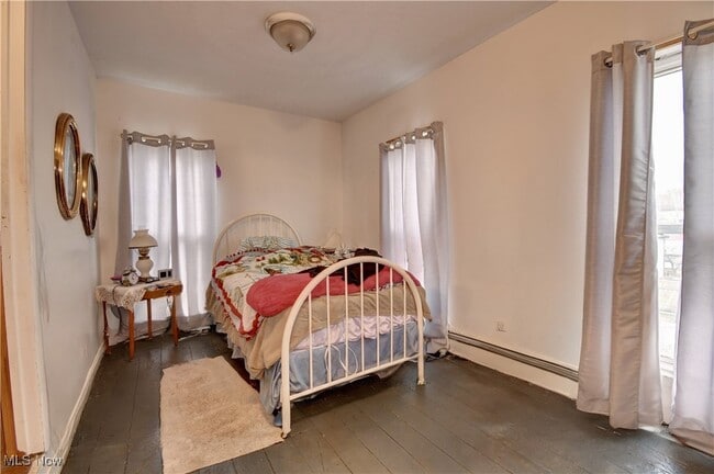 Building Photo - 55 S Sherrod Ave