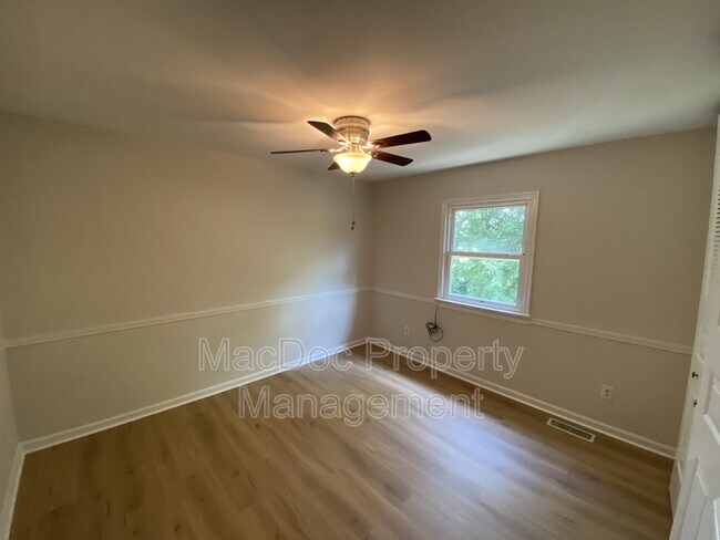 Building Photo - 128 Hickok Cir