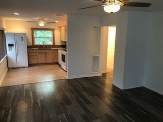 Building Photo - 6921 Washington St