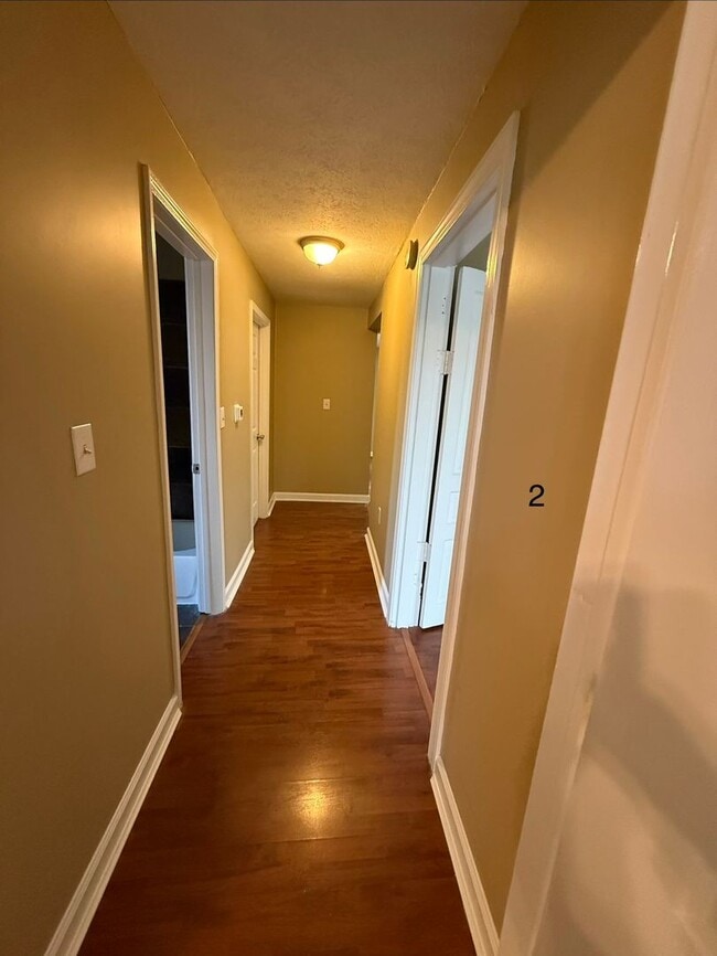 Building Photo - 711 W Maxwell St