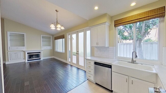 Building Photo - 2581 W Ardenwood Ct