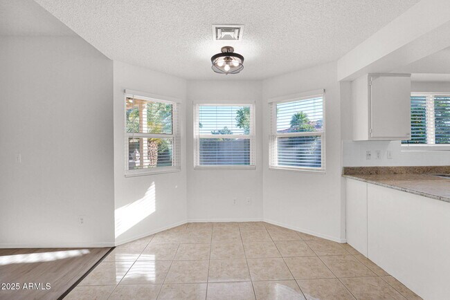 Building Photo - 3623 E Oraibi Dr