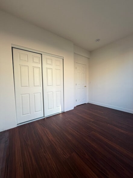 Building Photo - 8922 Del Rio Cir