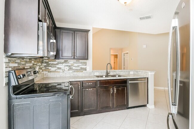 Building Photo - 3356 Kelsey Ln