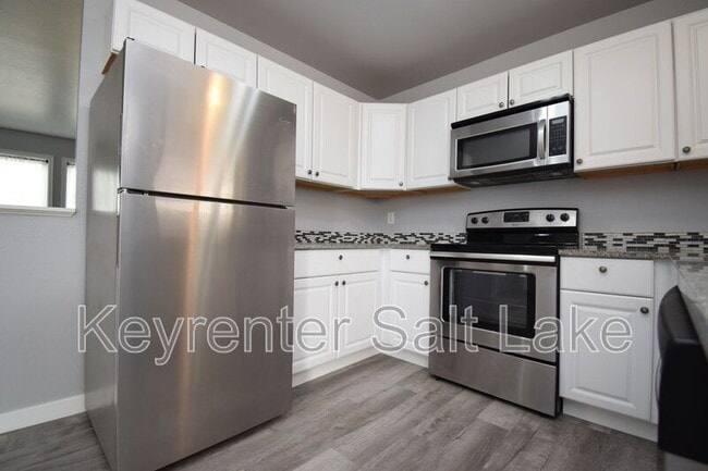Building Photo - 6131 Misty Way