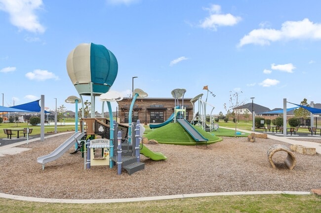 Building Photo - 3225 Isabella Fls Dr