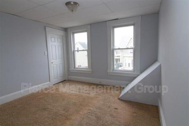 Building Photo - 515 Lincoln St