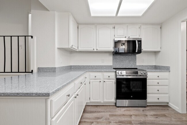 Building Photo - 34 Altamont Dr