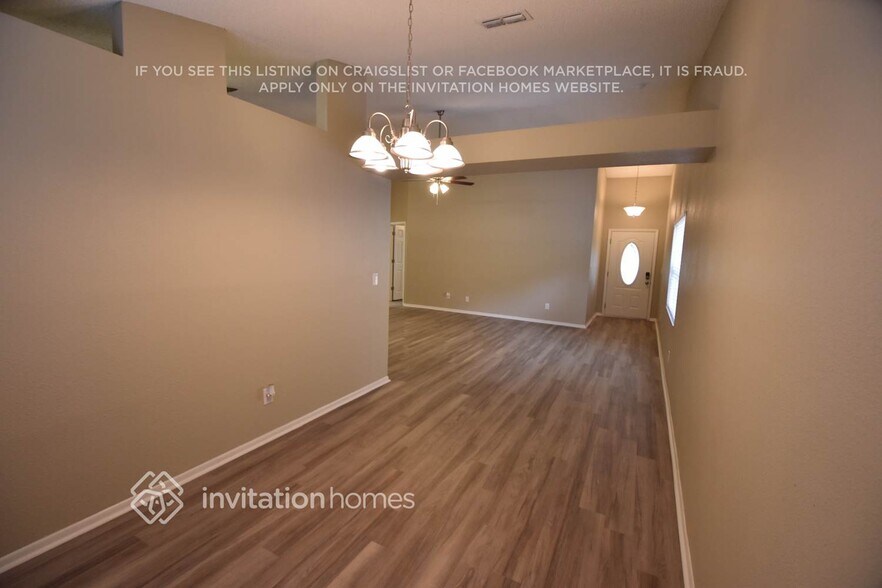 Building Photo - 11417 Smokethorn Dr