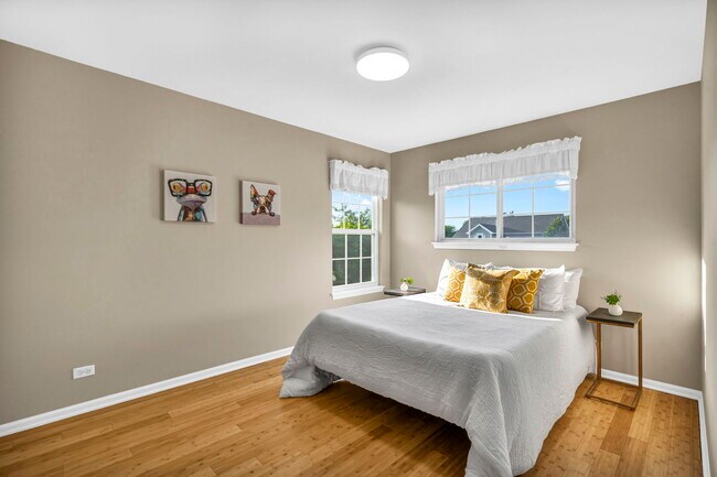 Building Photo - 2241 Avalon Ct S