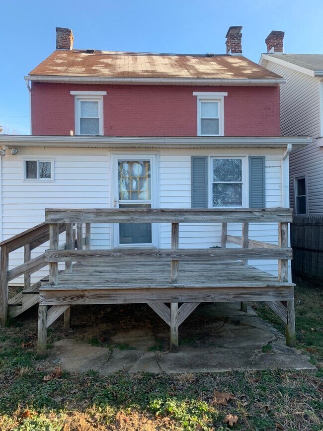 Building Photo - Single Family House located on Leitersburg Road in Smtihsburg MD