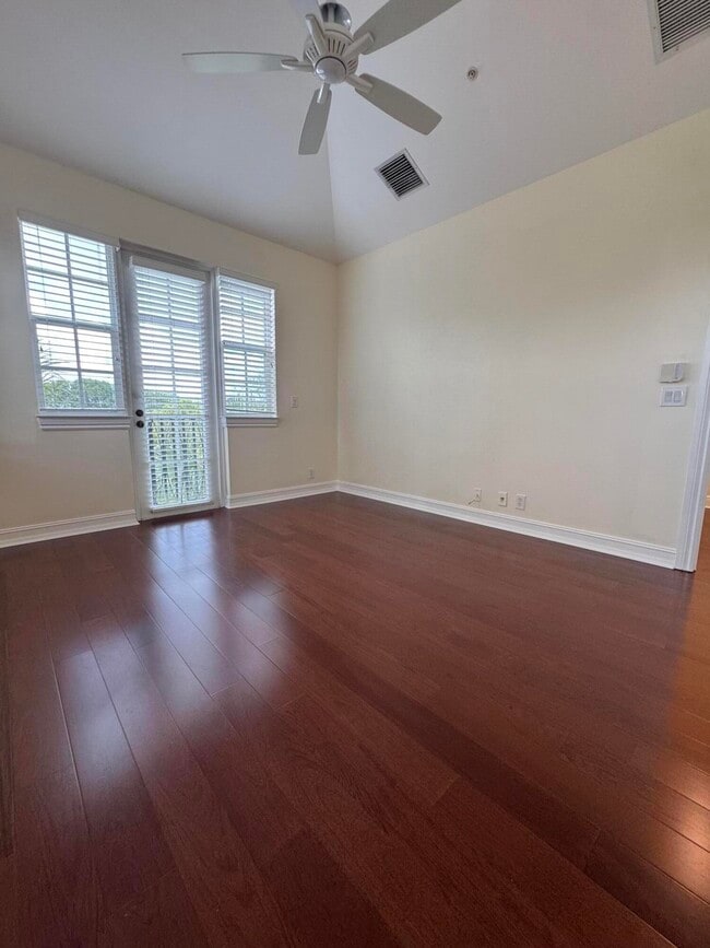 Building Photo - 503 N Mallory Cir