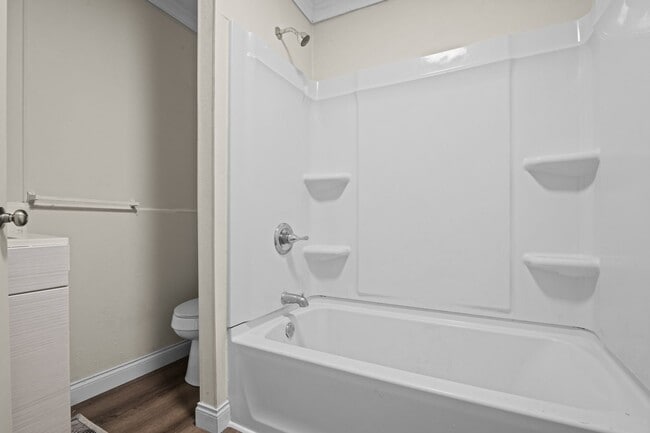 Building Photo - Large Highland Park 4 Bedroom