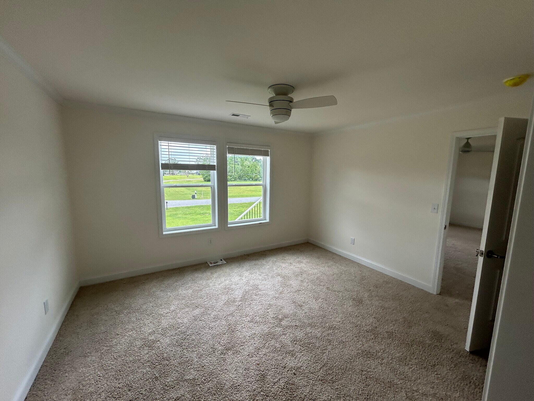 Master bedroom - 54 Bay Lake Dr