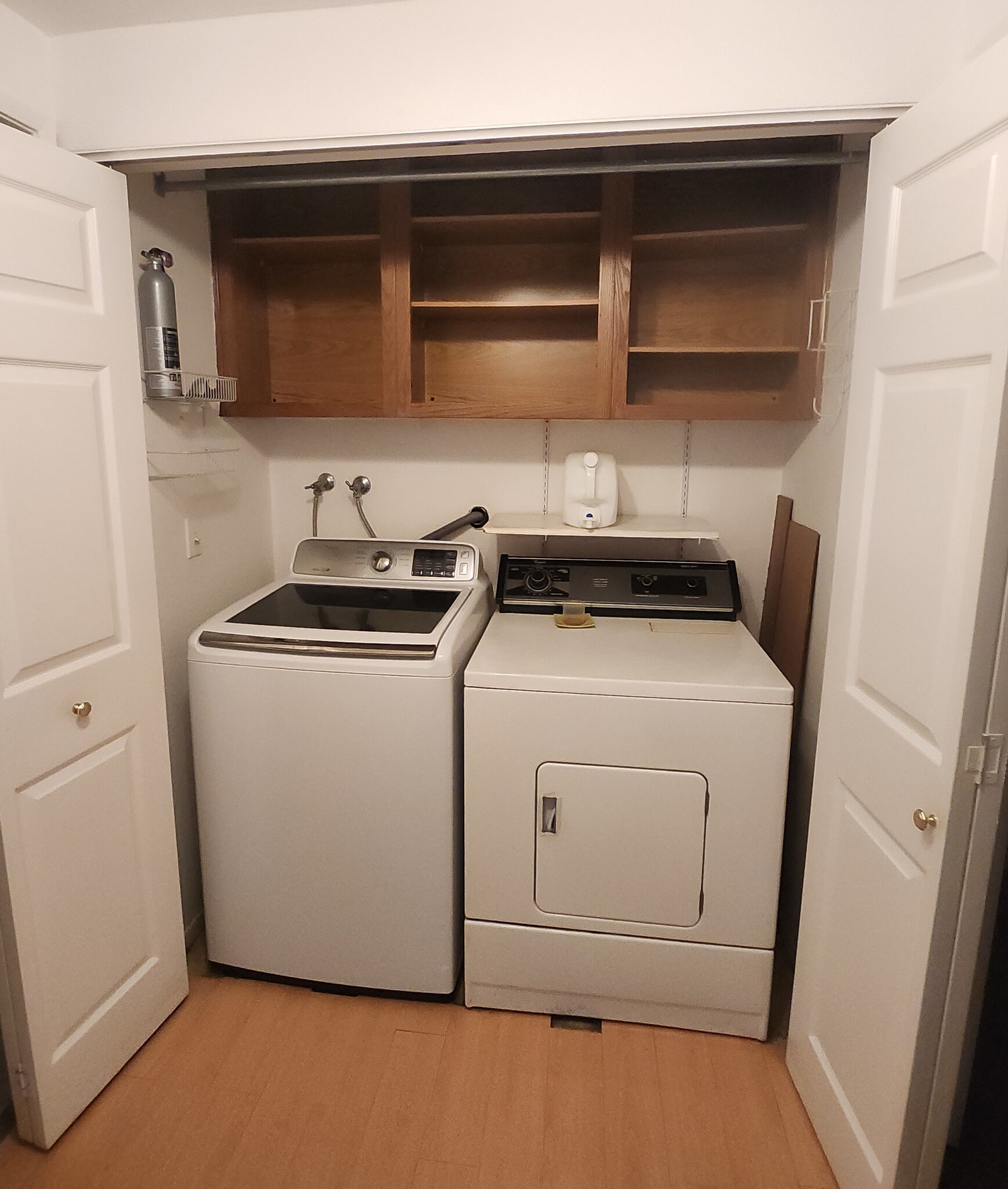 Building Photo - 5420 Sylmar Ave