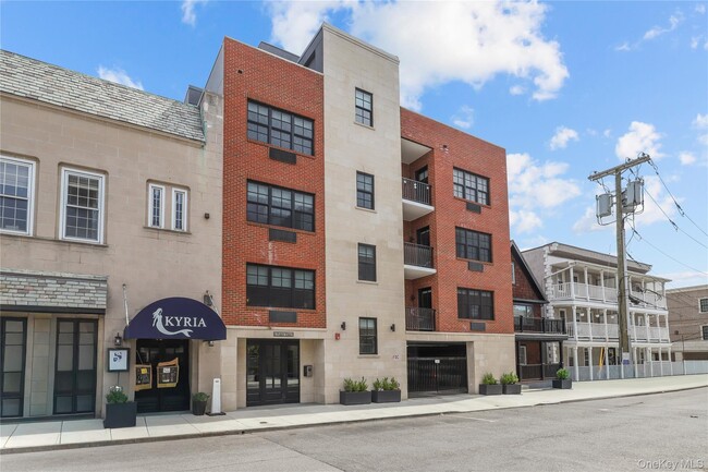 Building Photo - 11 Purdy St