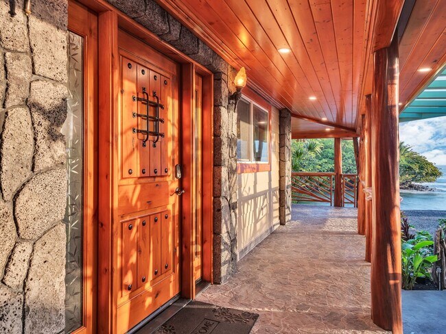 Building Photo - Oceanfront Estate: The Honolii Hale