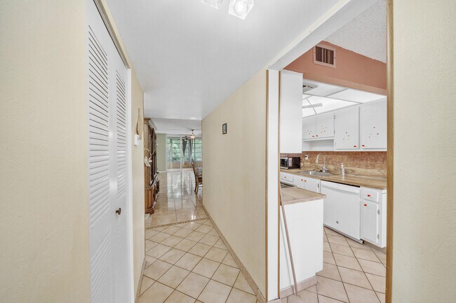 Building Photo - 3070 NW 48th Terrace