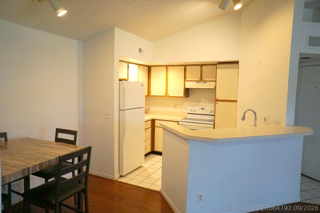 Building Photo - 12620 Vista Isles Dr