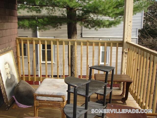 Building Photo - 14 Curtis Ave