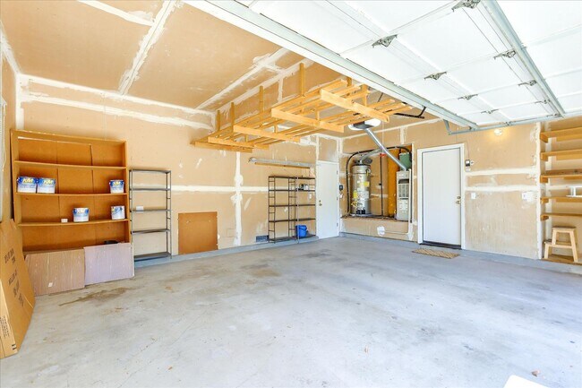 Building Photo - Seven Springs Home