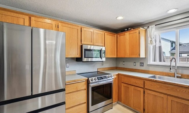 Building Photo - 15714 NE 93rd St